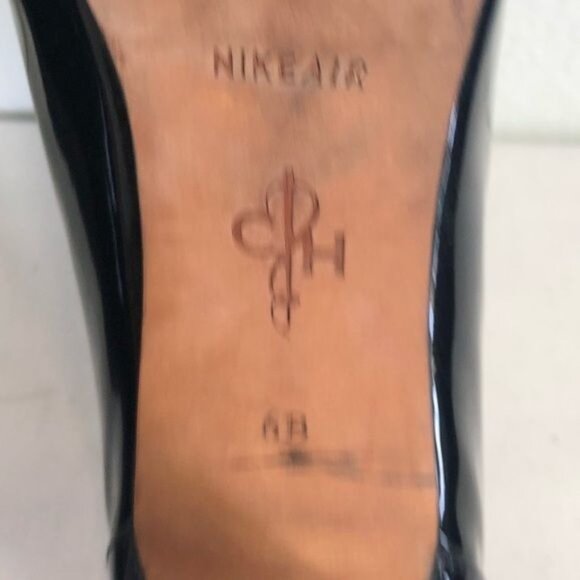 Cole Haan X Nike Black Patent Leather Heels With Buckle Detail & 3" Heel Size 6 - Picture 8 of 9